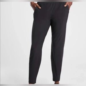 ATHLETA Run With It Pant In Black Athleisure Casual Travel High Rise Size: Small